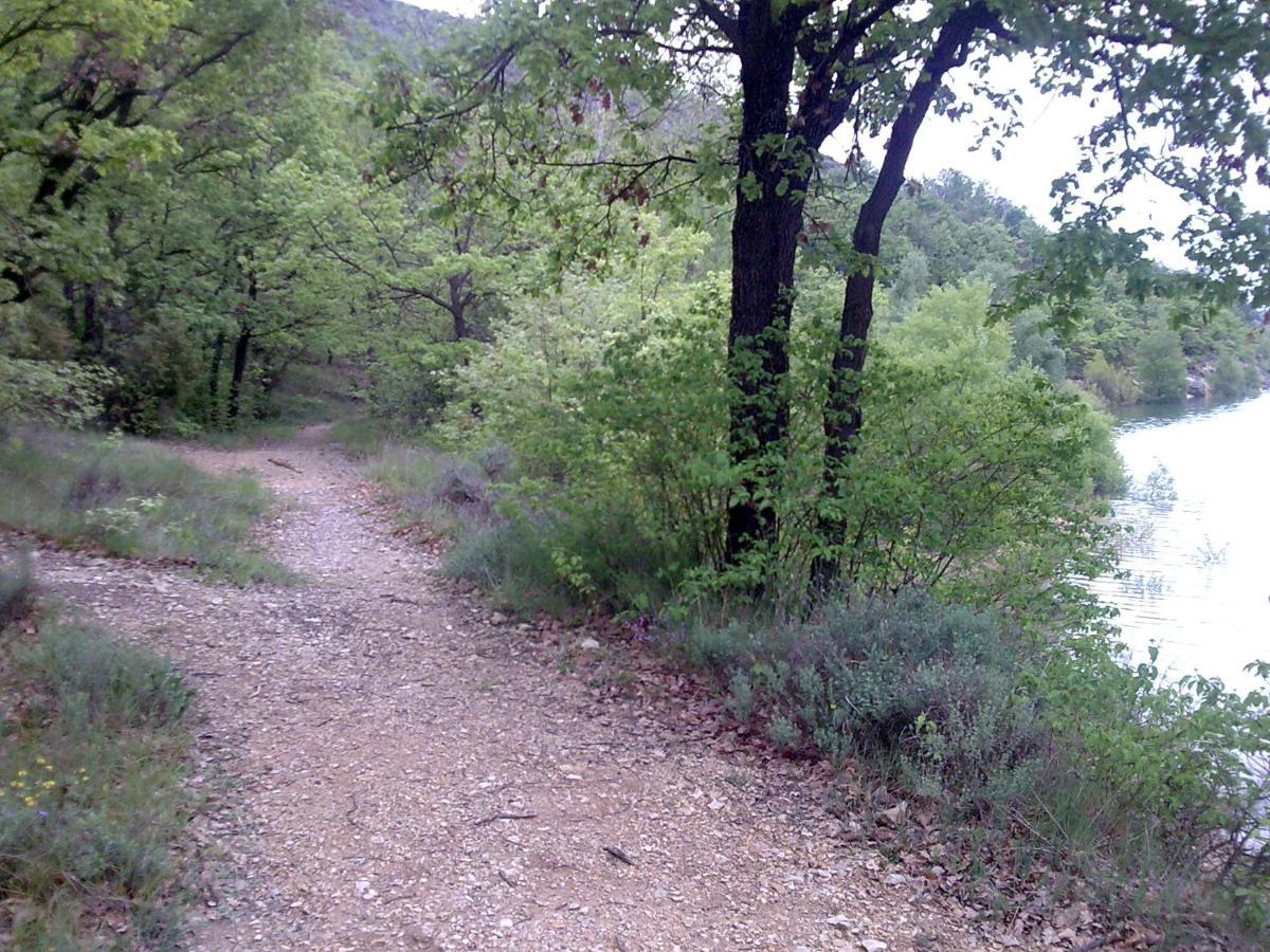 Gite Provence Luberon -Paca- Acces Pmr-Ancv Revest-des-Brousses Экстерьер фото